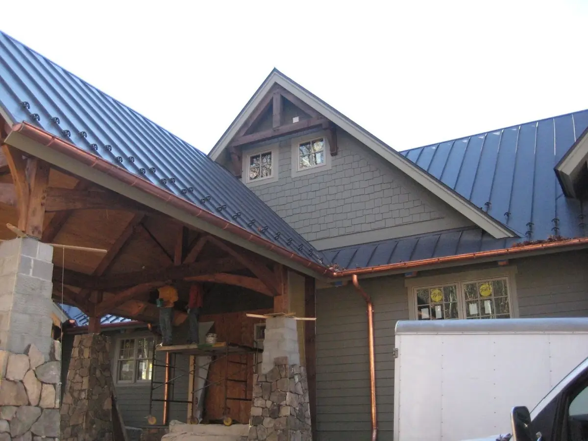 Craftsman Roofing team delivering quality roofing work in Industry